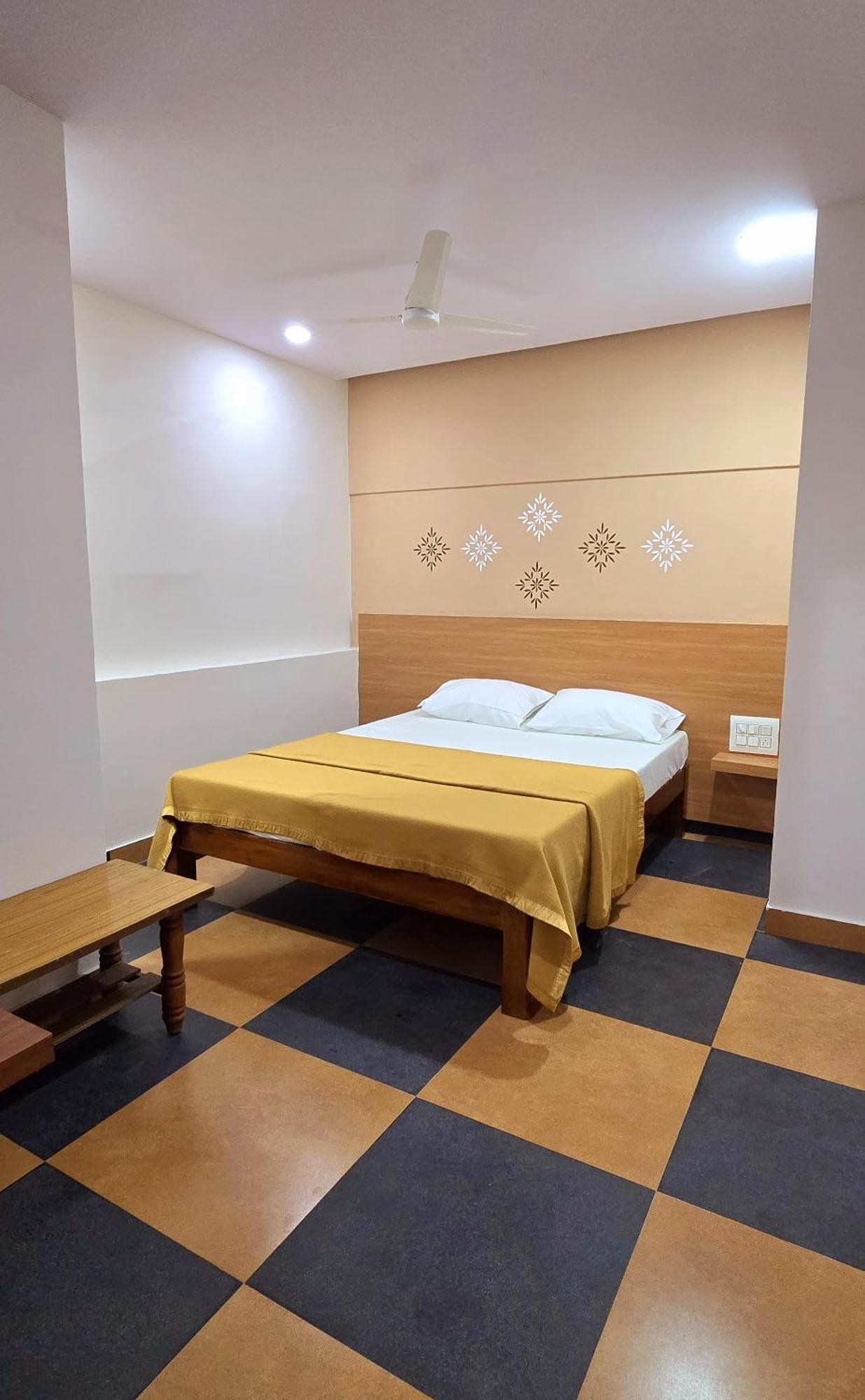 Nandan Residency Hotel Mysore Exterior photo